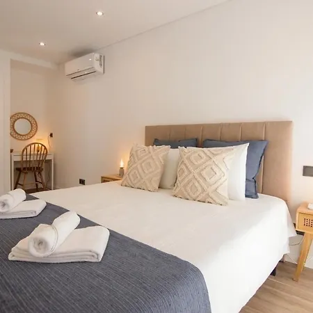 Modern Duplex In Downtown Apartman
