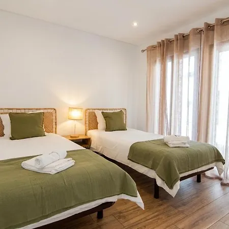 Modern Duplex In Downtown * Faro